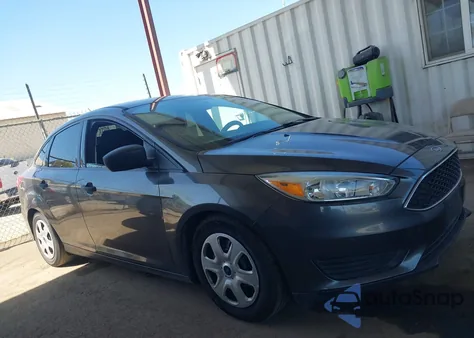 2016 Ford Focus S из США, поврежденный, VIN 1FADP3E24GL369953